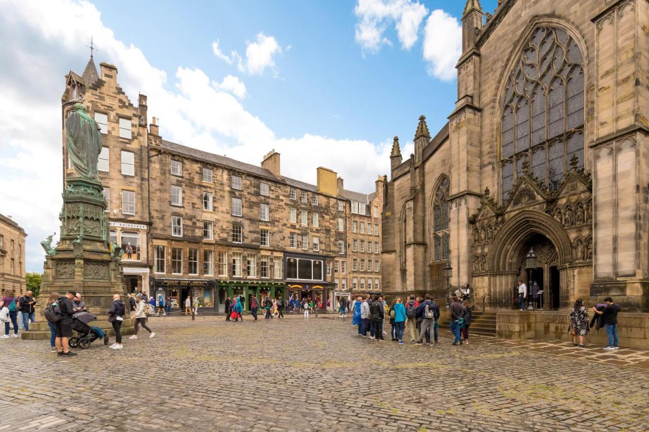 Royal Mile Apartments By Joivy Единбург Екстериор снимка