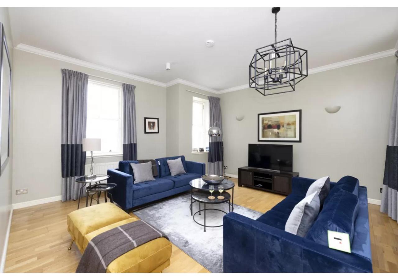 Royal Mile Apartments By Joivy Единбург Екстериор снимка