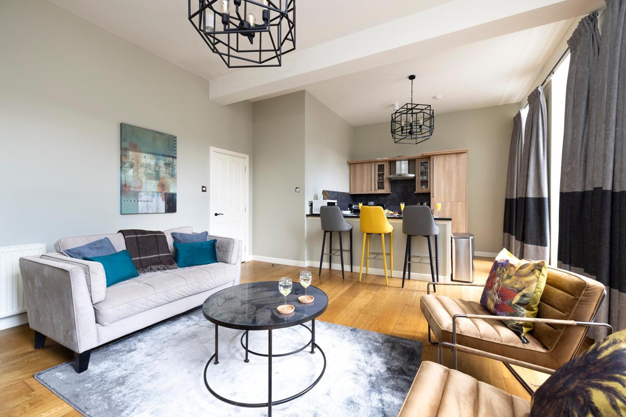 Royal Mile Apartments By Joivy Единбург Екстериор снимка