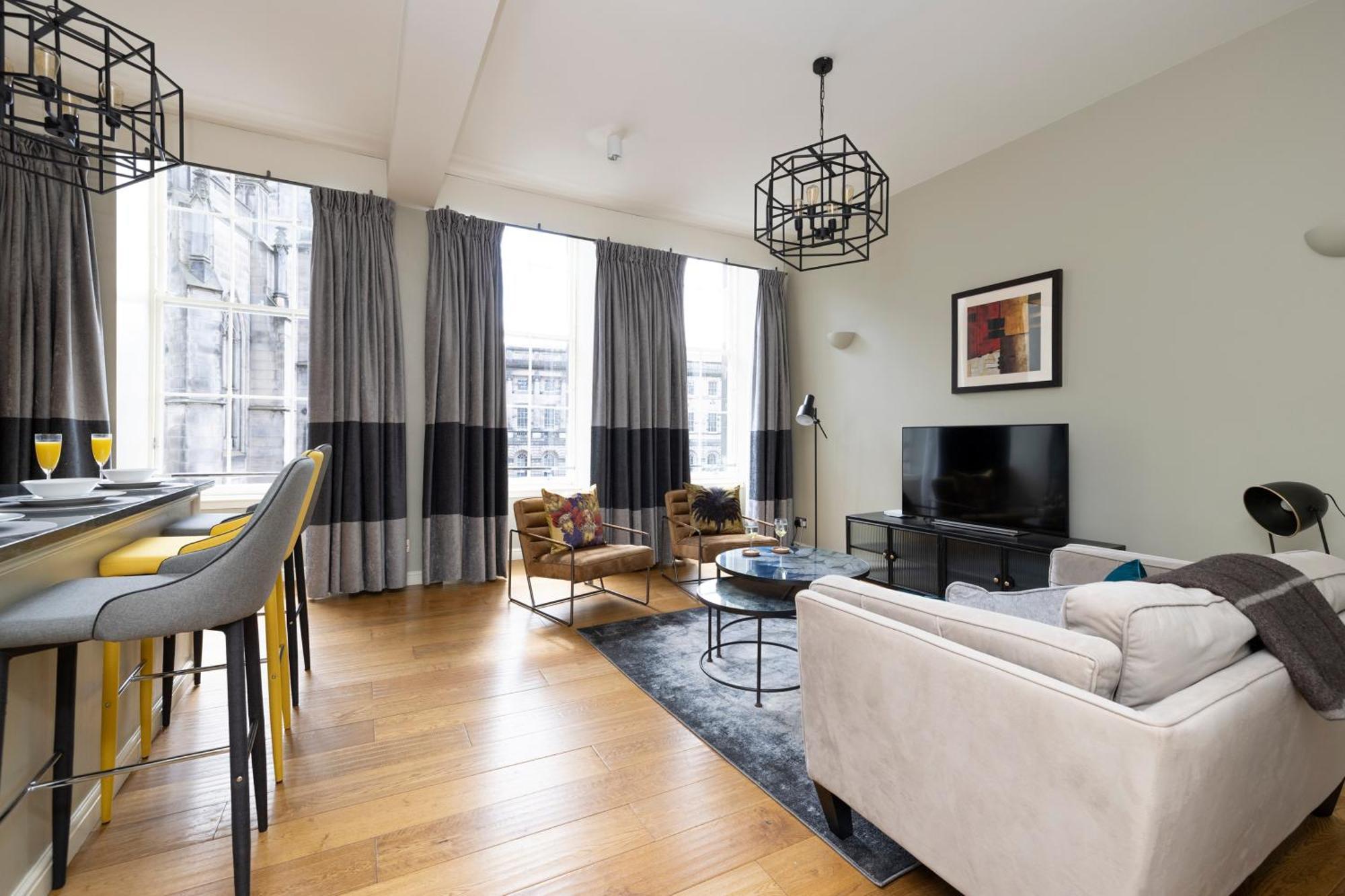 Royal Mile Apartments By Joivy Единбург Екстериор снимка