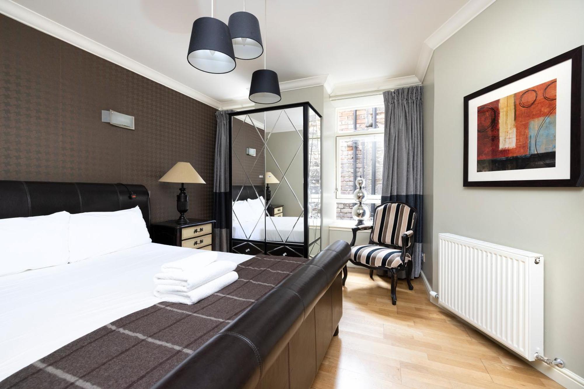 Royal Mile Apartments By Joivy Единбург Екстериор снимка